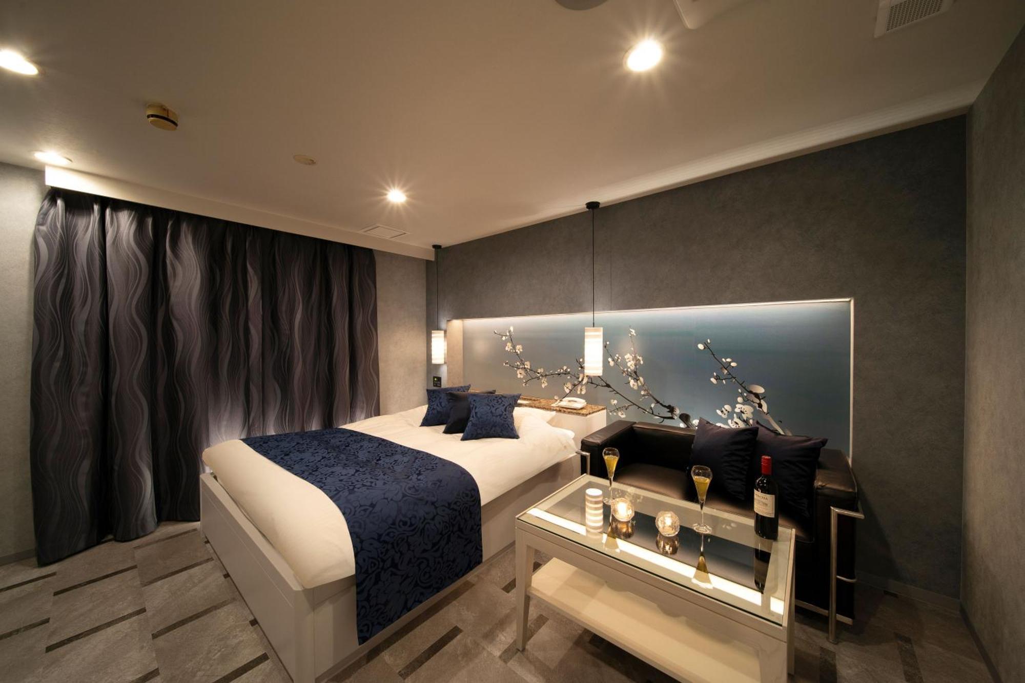 ホテル継kei男塾ホテルグループ (Adults Only) Himeji Exterior foto